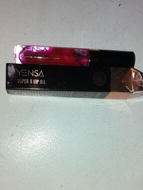 Yensa Super 8 Lip Oil